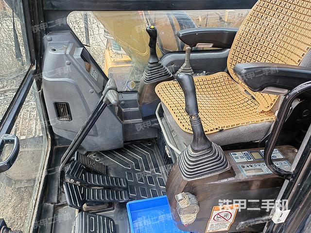 驾驶室整体（整机外观）