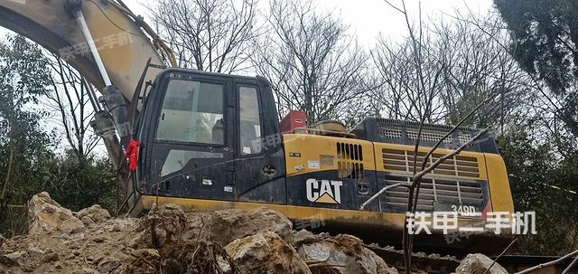 驾驶室顶部（整机外观）