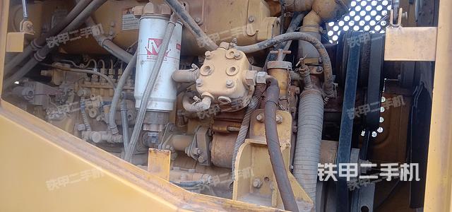 发动机左侧（整机外观及大件）