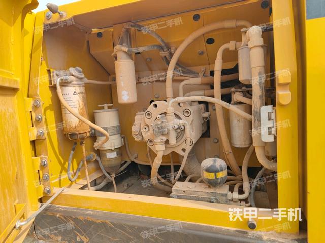 液壓泵室(大件艙室) 液壓泵室(大件艙室)
