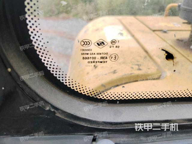 后窗玻璃角标（驾驶室部分）