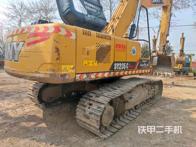 右后45(整機外觀) 右后45(整機外觀)