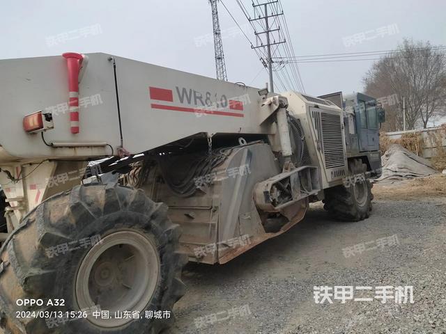 整机右后45°（设备外观及核心部件）