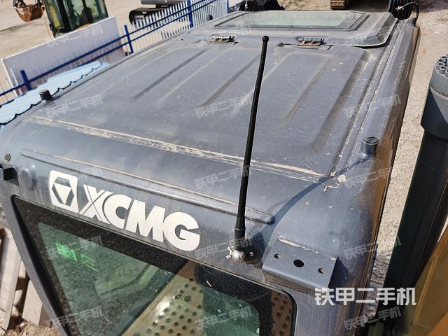 驾驶室顶部（整机外观）