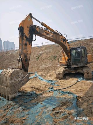 郑州现代R225LC-7挖掘机实拍图片