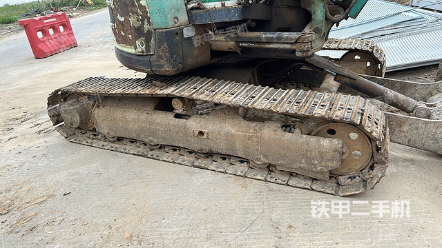 单侧履带整体（整机外观）