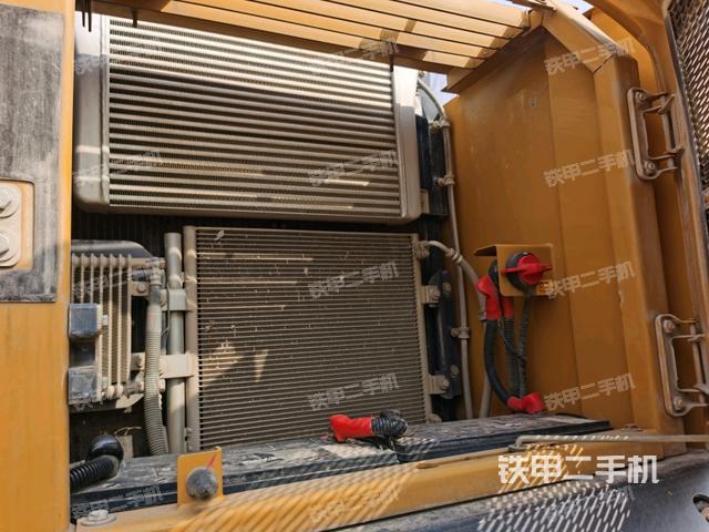 電瓶（大件艙室）