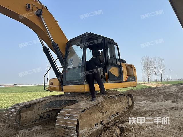 驾驶室整体（整机外观）