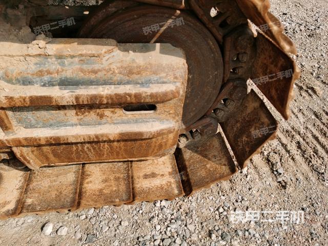 右驅(qū)動(dòng)輪（行走機(jī)構(gòu)）