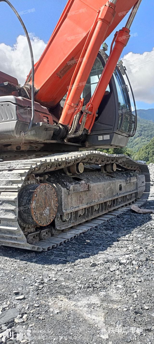 单侧履带整体（整机外观）