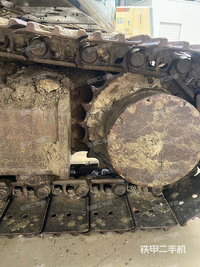 单侧履带整体（整机外观）