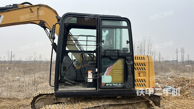 驾驶室整体（整机外观）