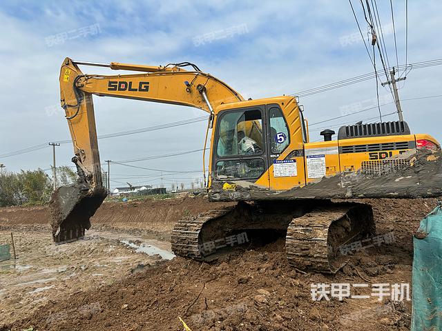 山东临工E6210F挖掘机