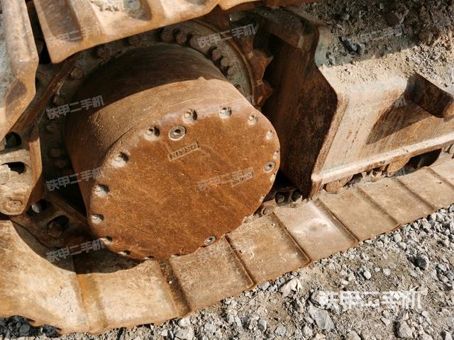 左驅(qū)動(dòng)輪（行走機(jī)構(gòu)）