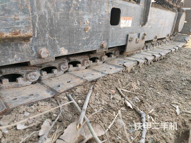 右側履帶整體?（行走機構）