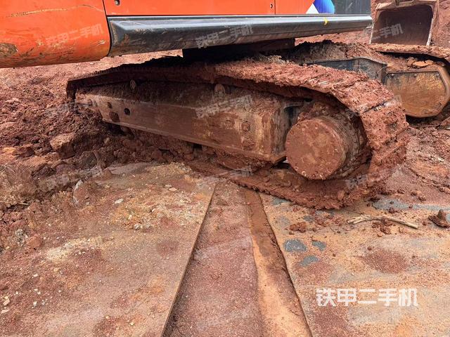 单侧履带整体（整机外观）