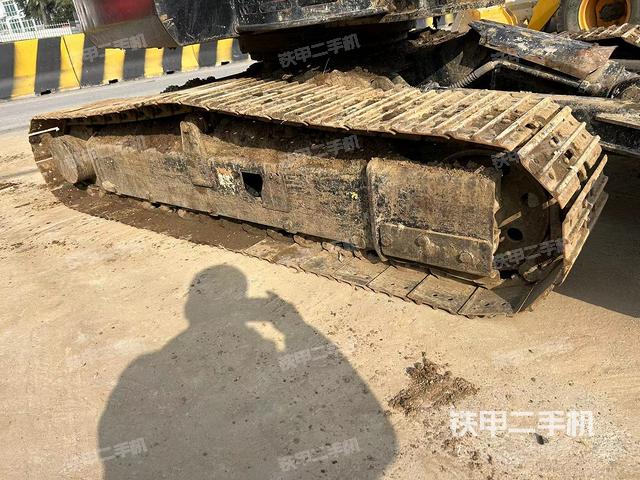 单侧履带整体（整机外观）