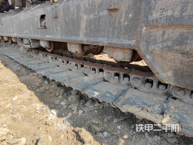 左驅(qū)動(dòng)輪(行走機(jī)構(gòu)) 左驅(qū)動(dòng)輪(行走機(jī)構(gòu))