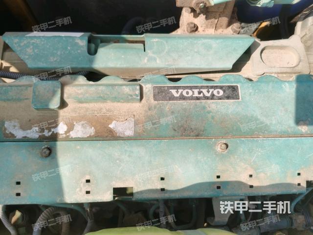 發(fā)動(dòng)機(jī)室（上車部件）