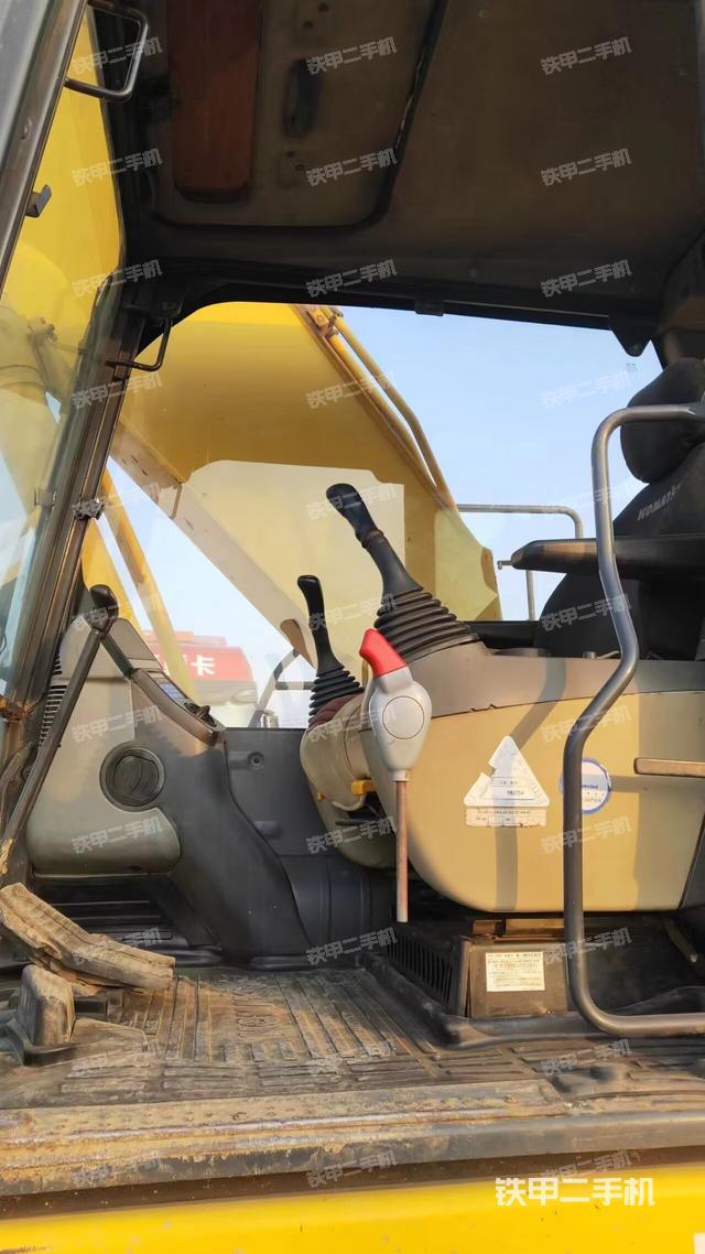 驾驶室整体（整机外观）