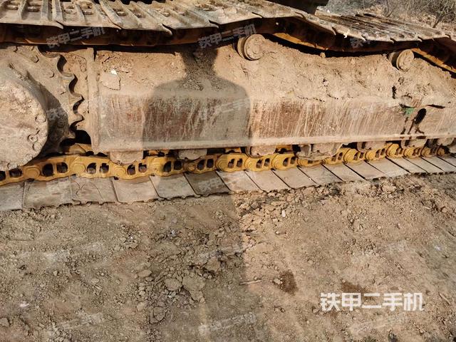 单侧履带整体（整机外观）