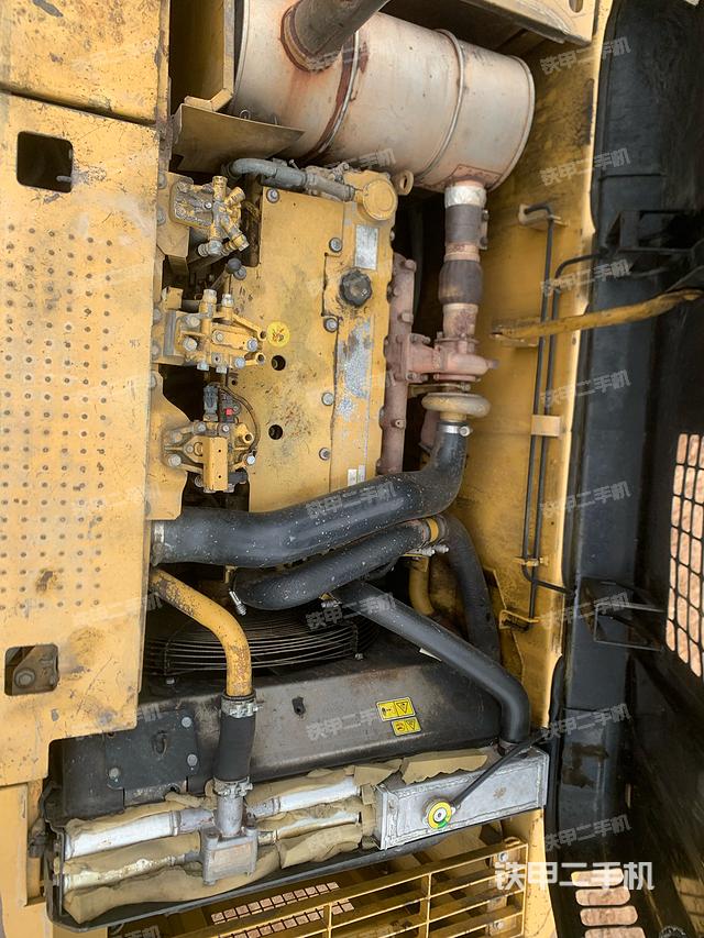 发动机整体俯视（整机外观）