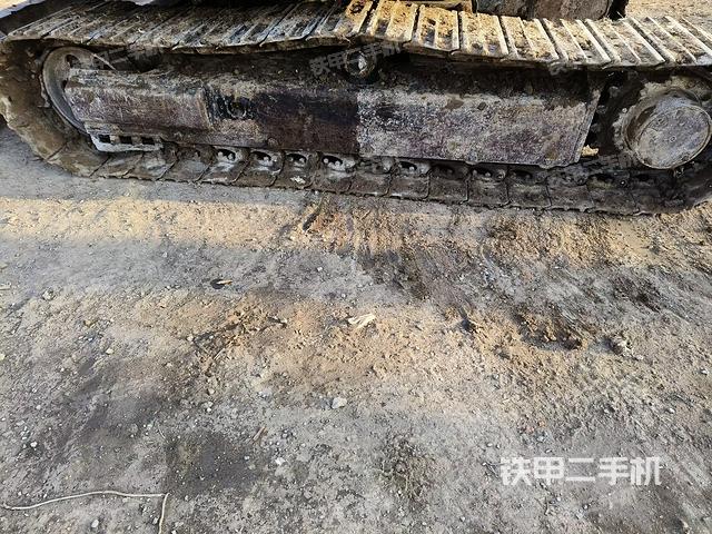 单侧履带整体（整机外观）