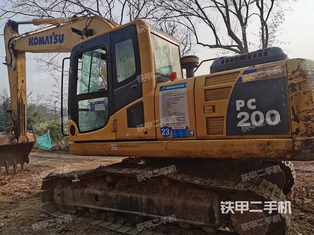 小松PC200-8M0挖掘机
