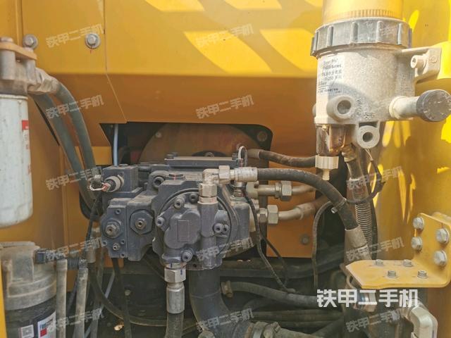 液压泵斜45 左（大件舱室）