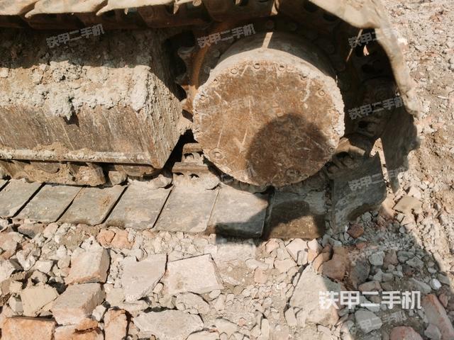 右驅(qū)動(dòng)輪（行走機(jī)構(gòu)）