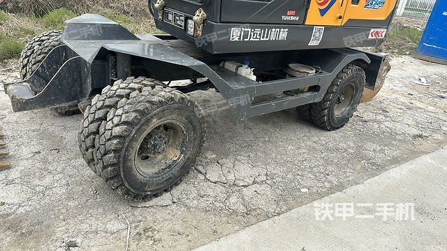 单侧履带整体（整机外观）