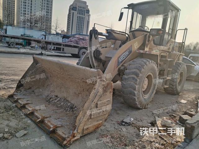 雷沃重工FL936F裝載機(jī)
