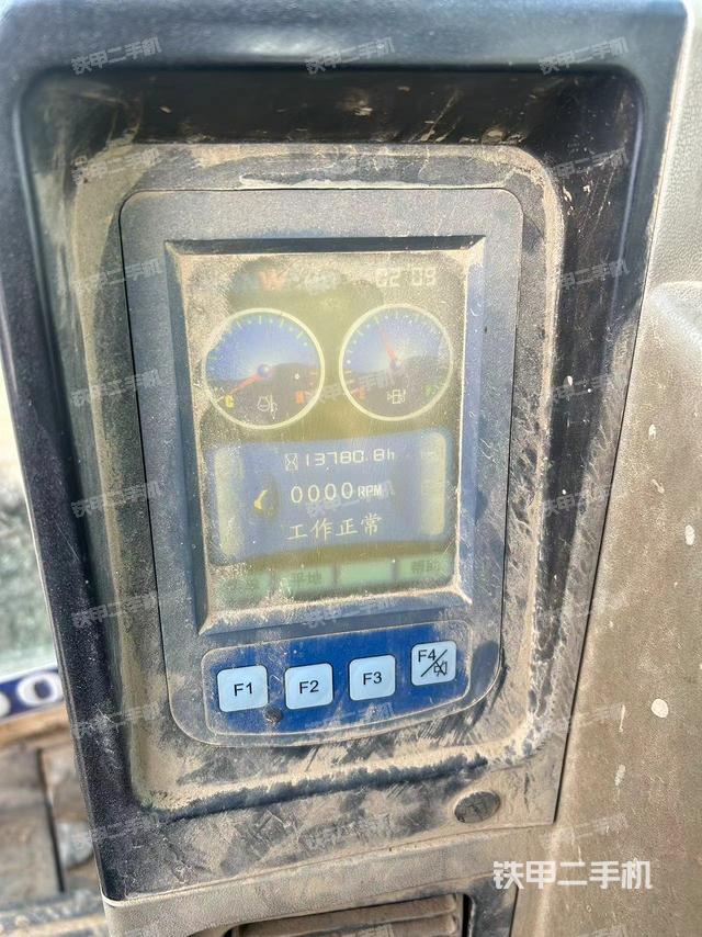 驾驶室整体（整机外观）