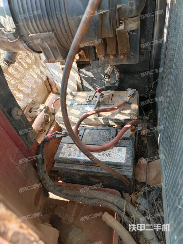 電瓶（大件艙室）