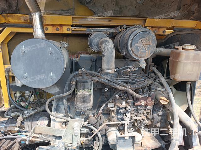 发动机整体俯视（整机外观）