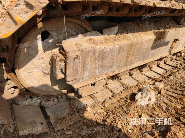 左側(cè)履帶整體?（行走機(jī)構(gòu)）