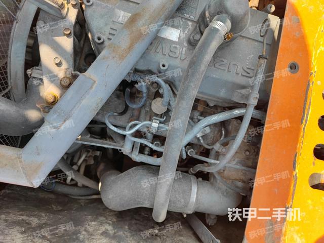 氣門(mén)室蓋螺絲特寫(xiě)(上車(chē)部件) 氣門(mén)室蓋螺絲特寫(xiě)(上車(chē)部件)