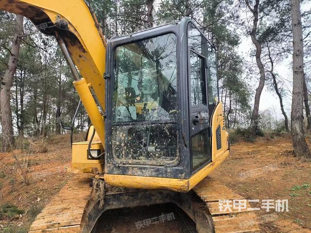 驾驶室整体（整机外观）