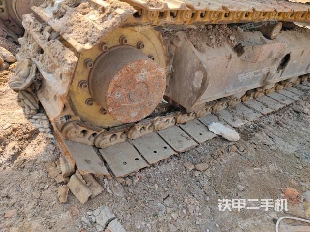 左側(cè)行走馬達(dá)蓋板（行走機(jī)構(gòu)）