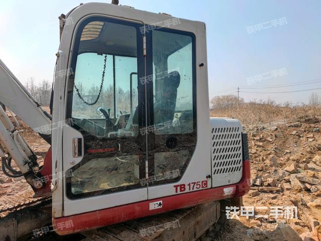 ?駕駛室正側(cè)（駕駛室部分）