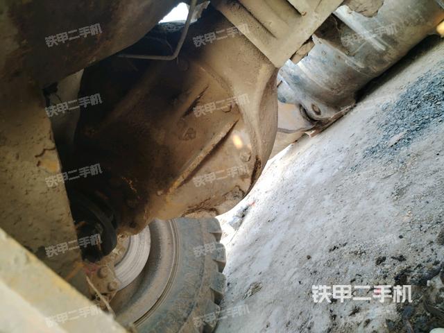 前驅(qū)動橋（液壓/傳動系統(tǒng)）