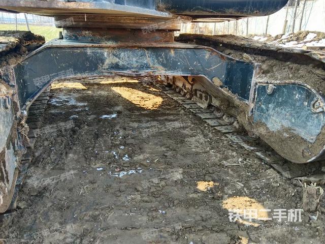 单侧履带整体（整机外观）