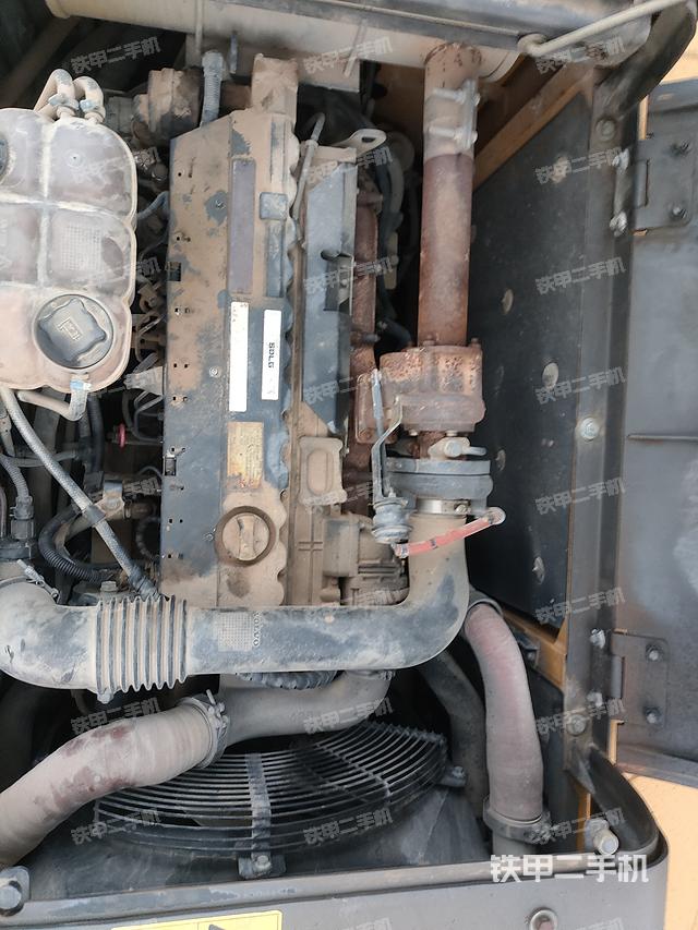 发动机整体俯视（整机外观）