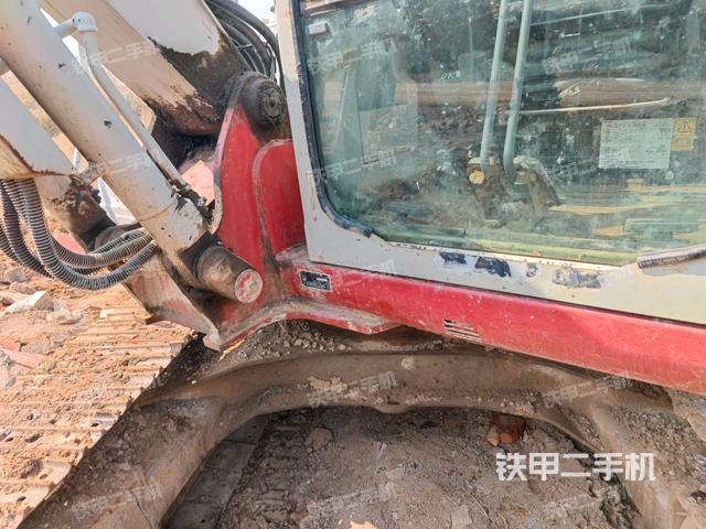 轉(zhuǎn)盤(pán)和下車(chē)架正前（工作和回轉(zhuǎn)裝置）