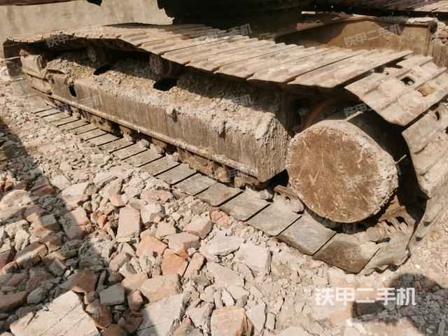 左側(cè)履帶整體?（行走機(jī)構(gòu)）