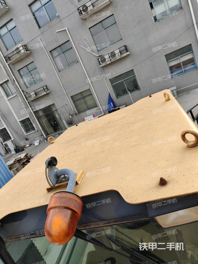 驾驶室外顶全景（压路机驾驶室）