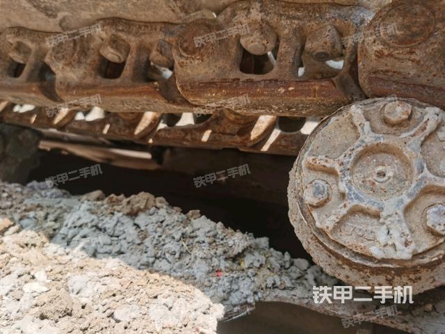 左驅(qū)動(dòng)輪（行走機(jī)構(gòu)）