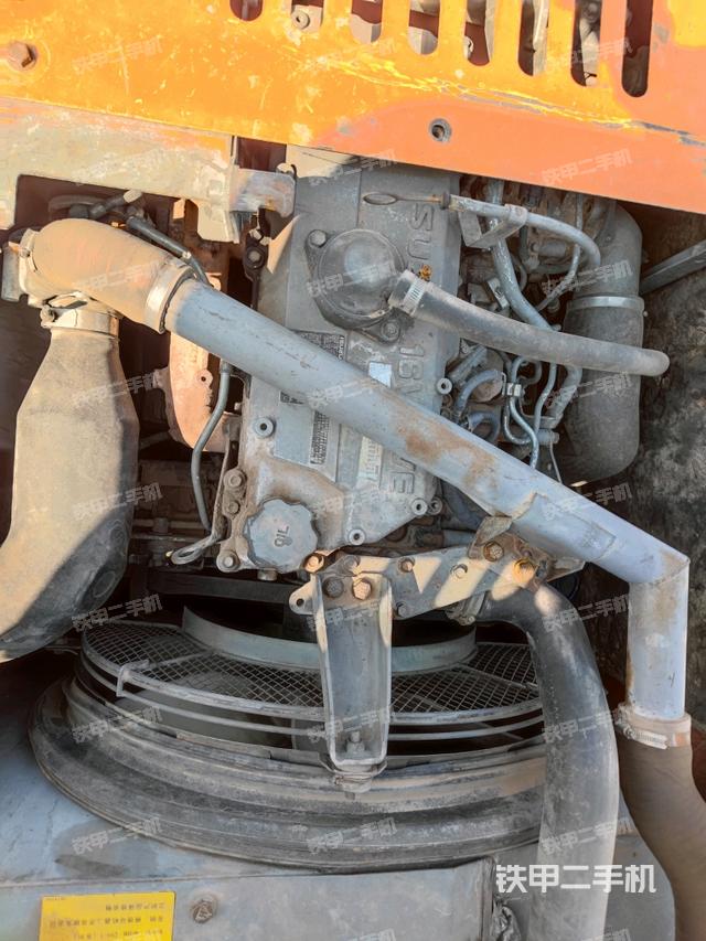 駕駛室頂部俯視(上車(chē)部件) 駕駛室頂部俯視(上車(chē)部件)
