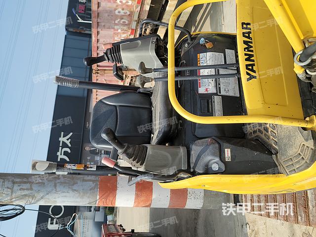 发动机整体俯视（整机外观）