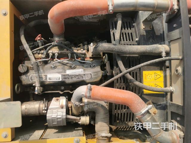 发动机室（上车部件）